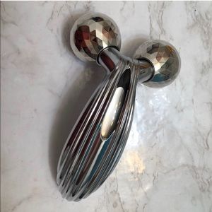 Refa carat ray face and body roller